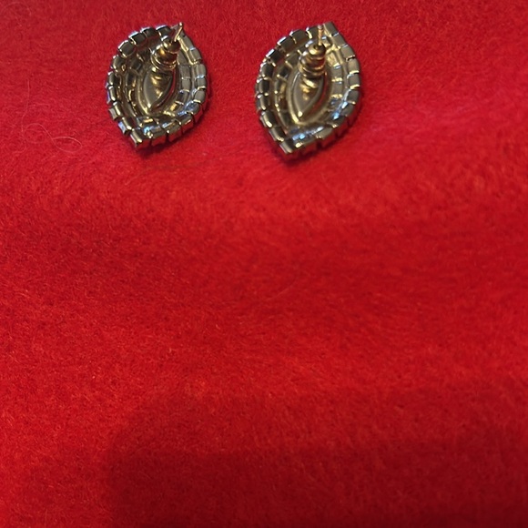 Women’s Beautiful Vintage Pierced DressyButton Bejeweled around Aqua Blue Stone - Picture 4 of 5